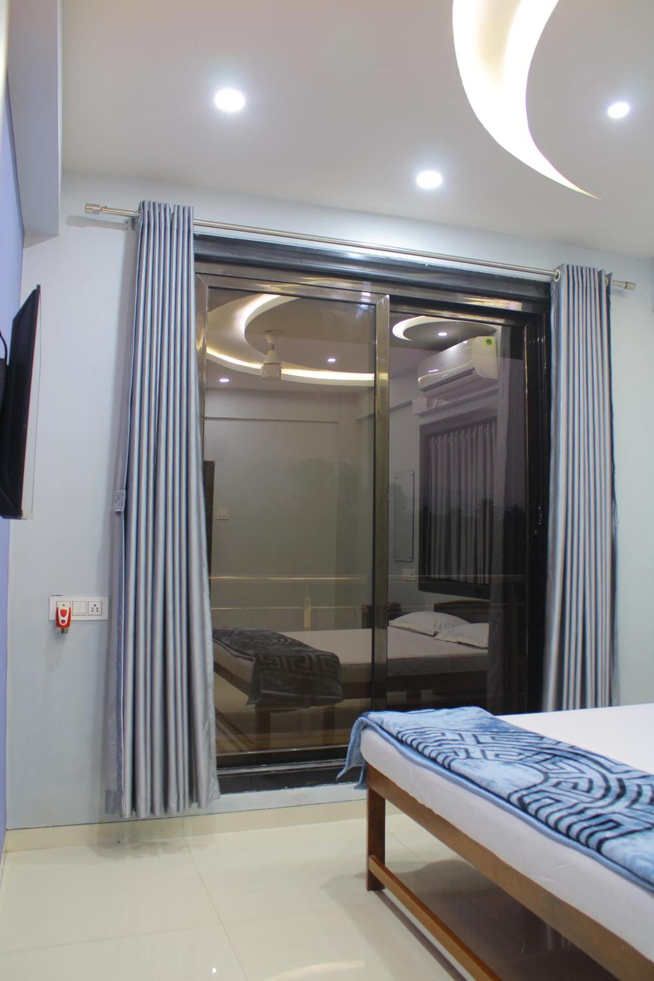 Sukhakarta Holiday Home Alibag Bagian luar foto